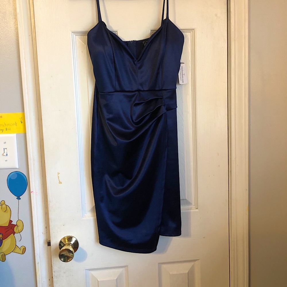 Never worn navy form fitting formal dress